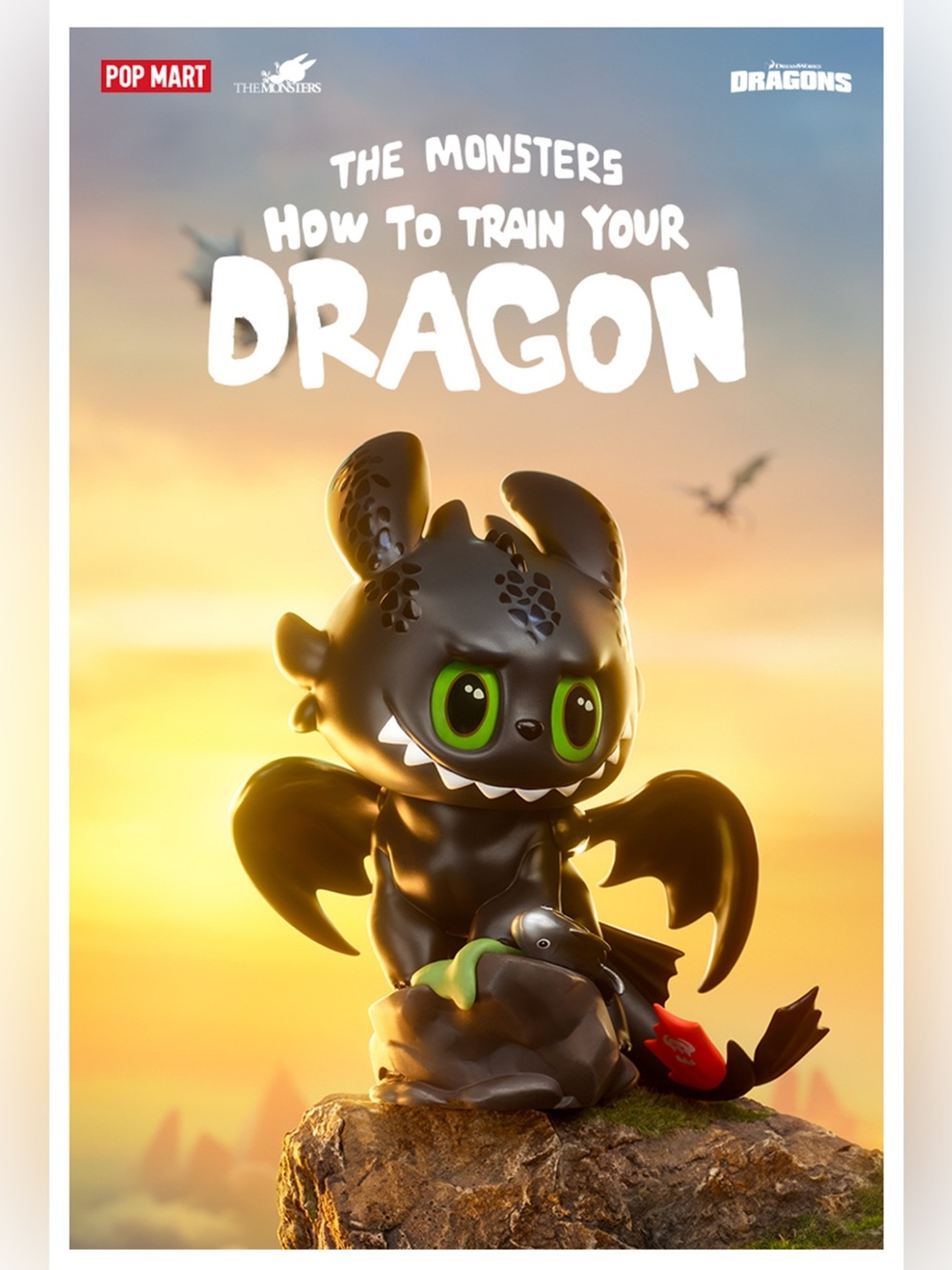 Pop Mart How to Train Your Dragon Toothless Black Vinyl Figure - Green Eyes